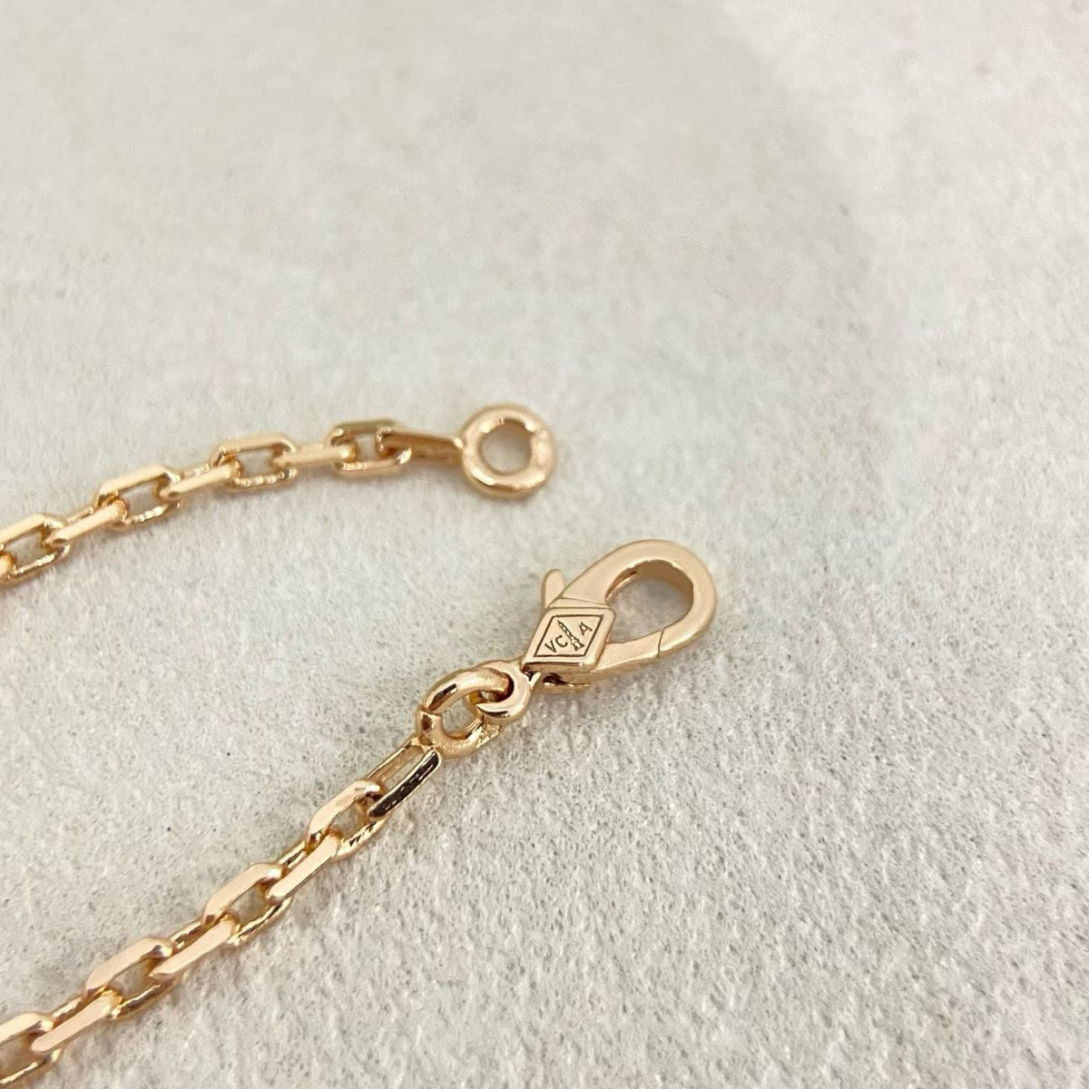 [✨ROSE💎]ROSE QUARTZ MIXED FLOWER BUTTERFLY SWEATER CHAIN