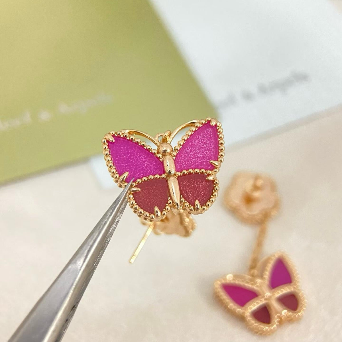 [✨ROSE💎]ROSE QUARTZ TWO‑FLOWER BUTTERFLY DROP EARRINGS