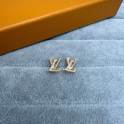 [✨ROSE💎]LETTER STUDS WITH STONES