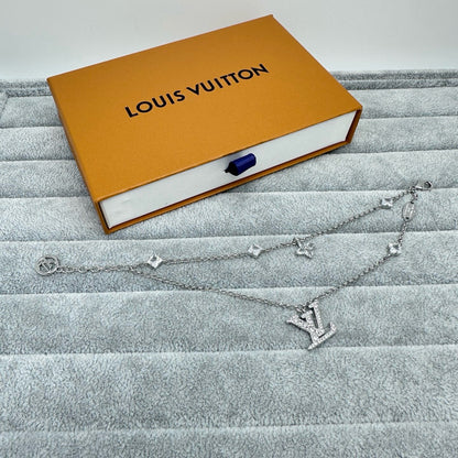 [✨ROSE💎]FULL DIAMOND LETTER NECKLACE