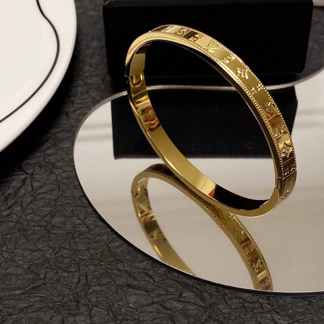 [✨ROSE💎] ENGRAVED BRACELET
