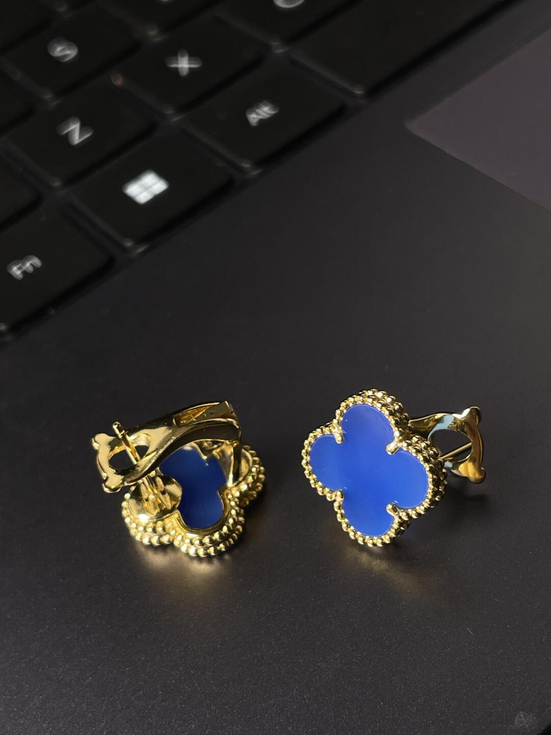 [✨ROSE💎] CLOVER MEDIUM 1 MOTIF BLUE MOTHER OF PEARL STUD EARRINGS