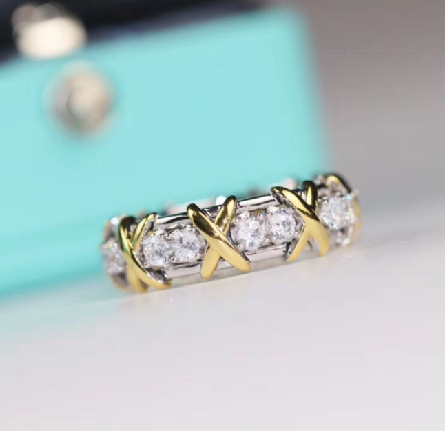 [✨ROSE💎]Classic Gold Diamond Ring