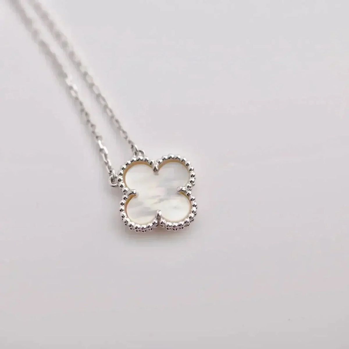 [✨ROSE💎]CLOVER  15MM WHITE MOTHER-OF-PEARL SILVER